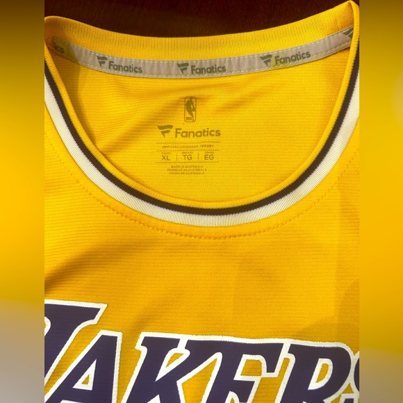 NBA Official Lebron James Lakers Youth Jersey size XL - Picture 3 of 4